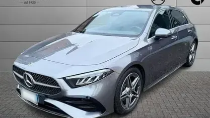 Nuova Mercedes A250 Progressive 163 CV (119 kW) 2026 Grigio scuro Utilitaria