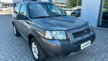 Usata Land Rover Freelander 111 CV (81 kW) 2005 Grigio SUV