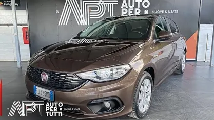 Usata Fiat Tipo Lounge 95 CV (69 kW) 2017 Other Utilitaria