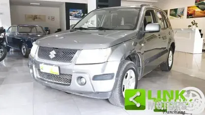 Usata Suzuki Grand Vitara 129 CV (94 kW) 2006 Grigio SUV