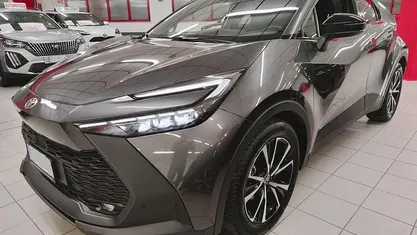 Usata Toyota C-HR Trend 98 CV (72 kW) 2025 SUV
