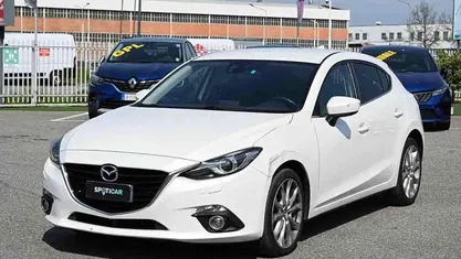 Usata Mazda 3 Exceed 105 CV (77 kW) 2017 Bianco Berlina