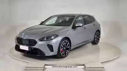 Usata BMW 120 Performance 163 CV (119 kW) 2025 Grigio Utilitaria