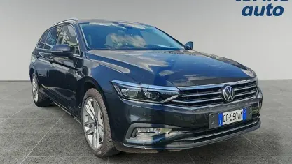 Usata VW Passat Business 150 CV (110 kW) 2021 Grigio Station wagon