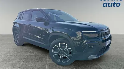 Usata 2025 Jeep Avenger Summit SUV | 23.890 € (Buon prezzo)