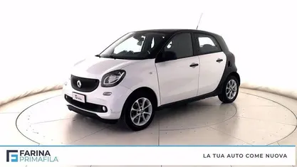 Bianco tetto nero Usata 2019 Smart ForFour Due volumi | 12.900 € (Molto cara)