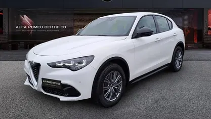 Bianco Usata 2023 Alfa Romeo Stelvio Super SUV | 40.750 € (Buon prezzo)