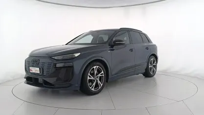 Usata Audi Q6 e-tron S-Line 284 kW (387 CV) 2025 Blu plasma metallizzato SUV