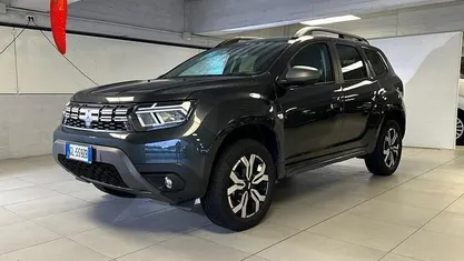 Grigio Usata 2022 Dacia Duster Journey SUV | 15.550 € (Buon prezzo)
