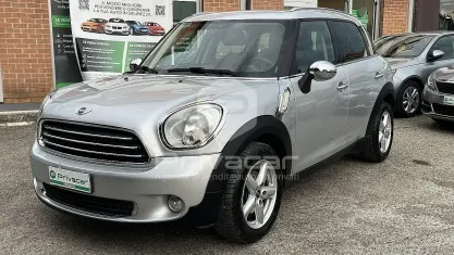 Usata Mini One D Countryman 90 CV (66 kW) 2014 Grigio SUV