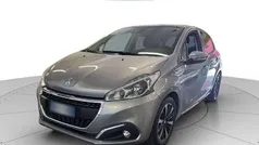 Argento Usata 2019 Peugeot 208 Signature Sky Due volumi | 8800 € (Buon prezzo)