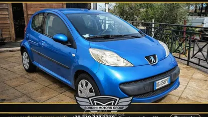 Usata Peugeot 107 68 CV (50 kW) 2007 Blu Utilitaria