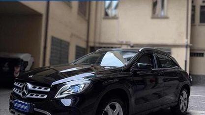 Begagnad Mercedes GLA180 109 HK (80 kW) 2018 Svart SUV