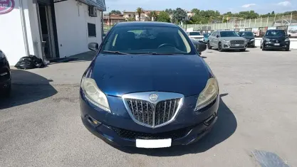 Usata Lancia Delta 120 CV (88 kW) 2008 Blu Utilitaria