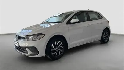 Käytetty VW Polo Life 95 HP (69 kW) 2023 Valkoinen Viistoperä