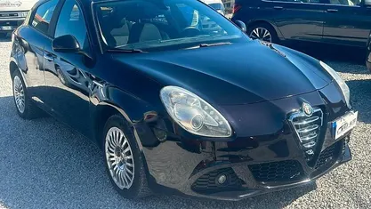 Nero Usata 2012 Alfa Romeo Giulietta Distinctive Due volumi | 6200 € (Ottimo prezzo)