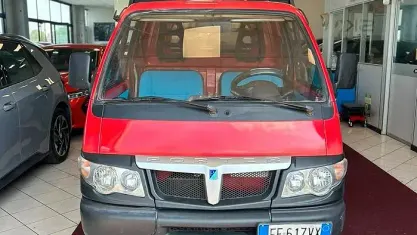 Usata Piaggio Porter 63 CV (46 kW) 2010 Rosso