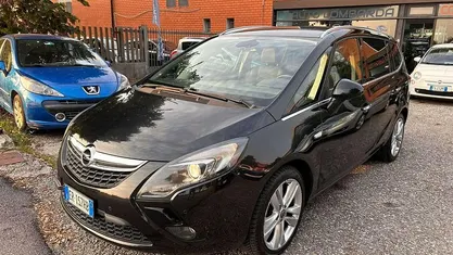 Usata Opel Zafira Tourer 131 CV (96 kW) 2013 Monovolume
