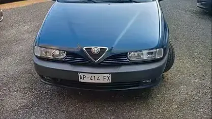 Usata Alfa Romeo 145 103 CV (75 kW) 1998 Bluazzurro Utilitaria