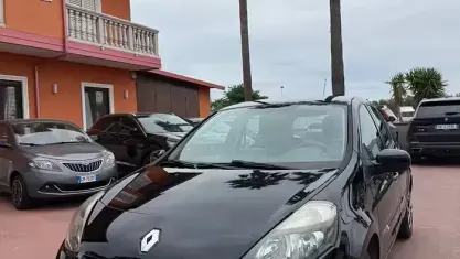 Usata Renault Clio IV Dynamique 75 CV (55 kW) 2012 Nero Berlina