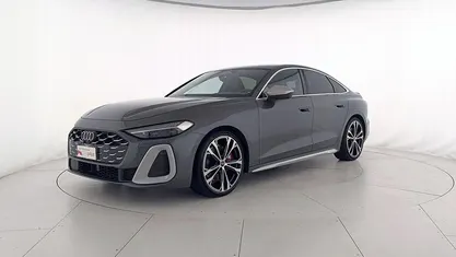 Grigio daytona perlato Usata 2024 Audi S5 Ambiente Tre volumi | 69.900 € (Ottimo prezzo)