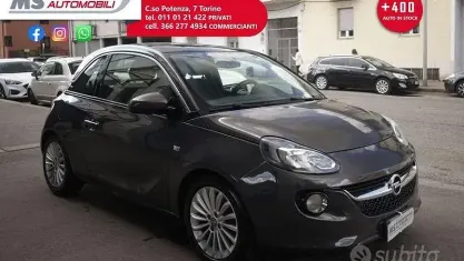 Usata Opel Adam Glam 70 CV (51 kW) 2014 Grigio scuro Utilitaria