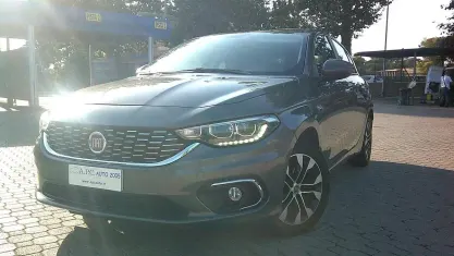Usata Fiat Tipo Mirror 120 CV (88 kW) 2021 Grigio Berlina