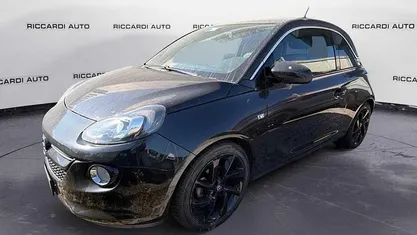 Usata Opel Adam 70 CV (51 kW) 2014 Nero Utilitaria