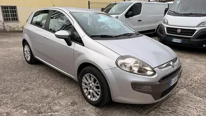 Usata Fiat Punto Evo 129 CV (94 kW) 2011 Grigio Utilitaria