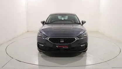 Usata Seat Leon XCELLENCE 150 CV (110 kW) 2021 Grigio Berlina