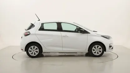 Usata Renault Zoe Zen 50 kW (69 CV) 2022 Biancobianco Utilitaria