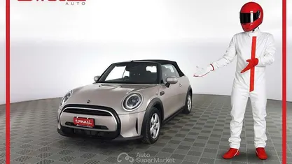 Usata Mini Cooper Cabriolet 136 CV (100 kW) 2023 Rooftop grey con soft top nero Cabrio