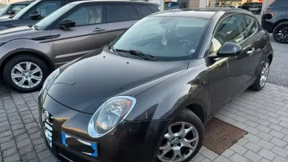 Usata Alfa Romeo MiTo 105 CV (77 kW) 2015 Nero Utilitaria