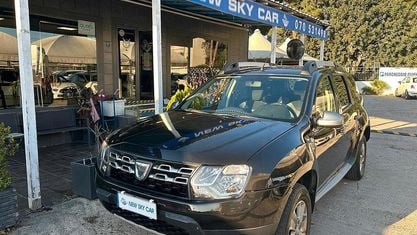 Usata Dacia Duster Lauréate 110 CV (80 kW) 2017 Nero SUV