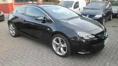 Nero Usata 2011 Opel Astra GTC Cosmo Tre volumi | 6300 € (Buon prezzo)