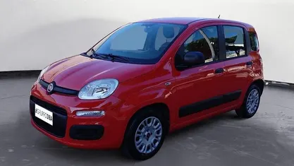 Begagnad Fiat Panda Pop 69 HK (50 kW) 2018 Röd Halvkombi
