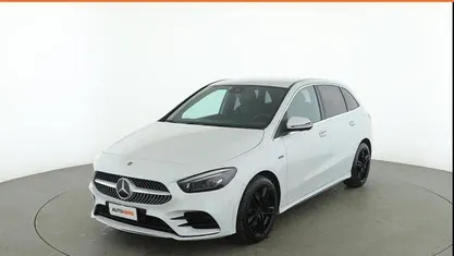 Usata Mercedes B250e Premium 160 CV (117 kW) 2020 Bianco Monovolume