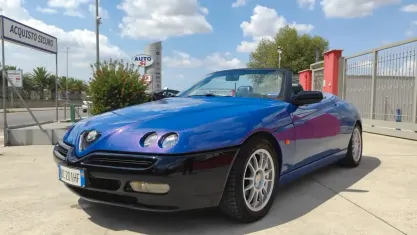 Usata Alfa Romeo Spider 144 CV (105 kW) 1999 Blu Cabrio