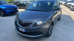 Grigio Usata 2023 Lancia Ypsilon Gold Due volumi | 11.990 € (Buon prezzo)