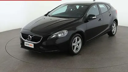 Nero Usata 2017 Volvo V40 Kinetic Station wagon | 10.099 € (Buon prezzo)