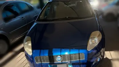 Usata Fiat Grande Punto 95 CV (69 kW) 2010 Bluazzurro Utilitaria