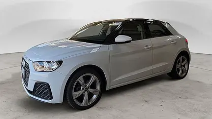 Bianco Usata 2023 Audi A1 Comfort Due volumi | 24.900 € (Buon prezzo)