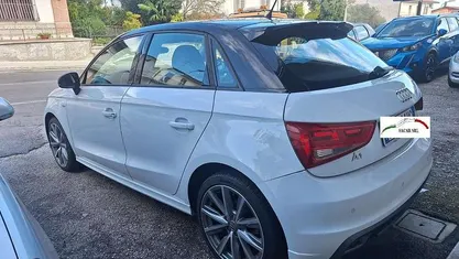 Bianco Usata 2014 Audi A1 Sportback Admired Due volumi | 10.500 € (Buon prezzo)