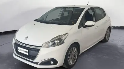 Usata Peugeot 208 Access 82 CV (60 kW) 2017 Bianco Utilitaria