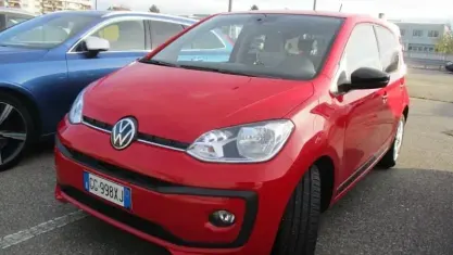Usata VW up! Beats 65 CV (47 kW) 2021 Rosso Utilitaria