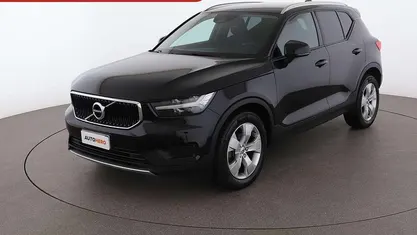 Nero Usata 2020 Volvo XC40 Momentum SUV | 20.499 € (Ottimo prezzo)