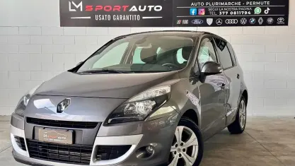 Usata Renault Scénic Luxe 110 CV (80 kW) 2010 Grigio Monovolume