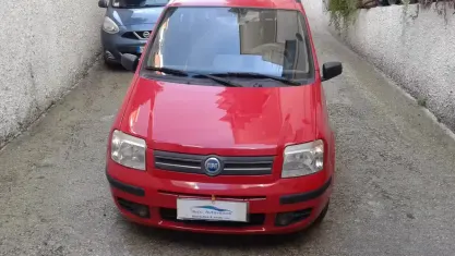 Usata Fiat Panda Emotion 60 CV (44 kW) 2007 Rosso Utilitaria