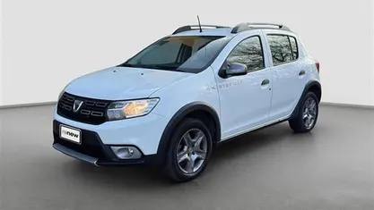 Usata Dacia Sandero Stepway 90 CV (66 kW) 2017 Bianco Utilitaria