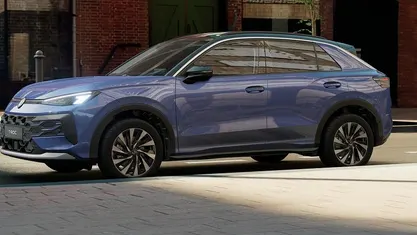 Nuova VW T-Roc Life 115 CV (84 kW) 2026 Celestial blue metallizzato nero SUV